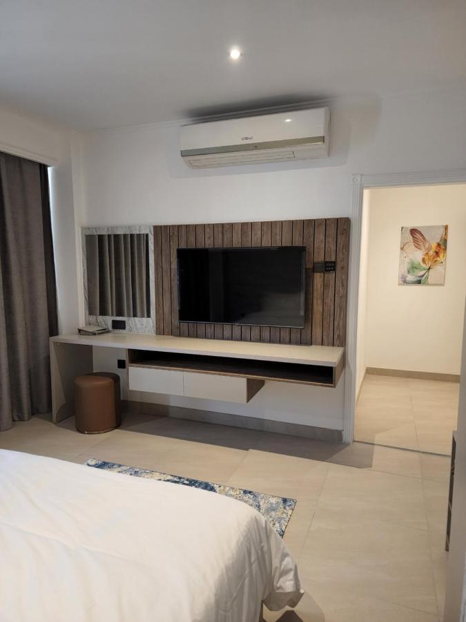 Imperial Suites Hotel Manáma Kültér fotó