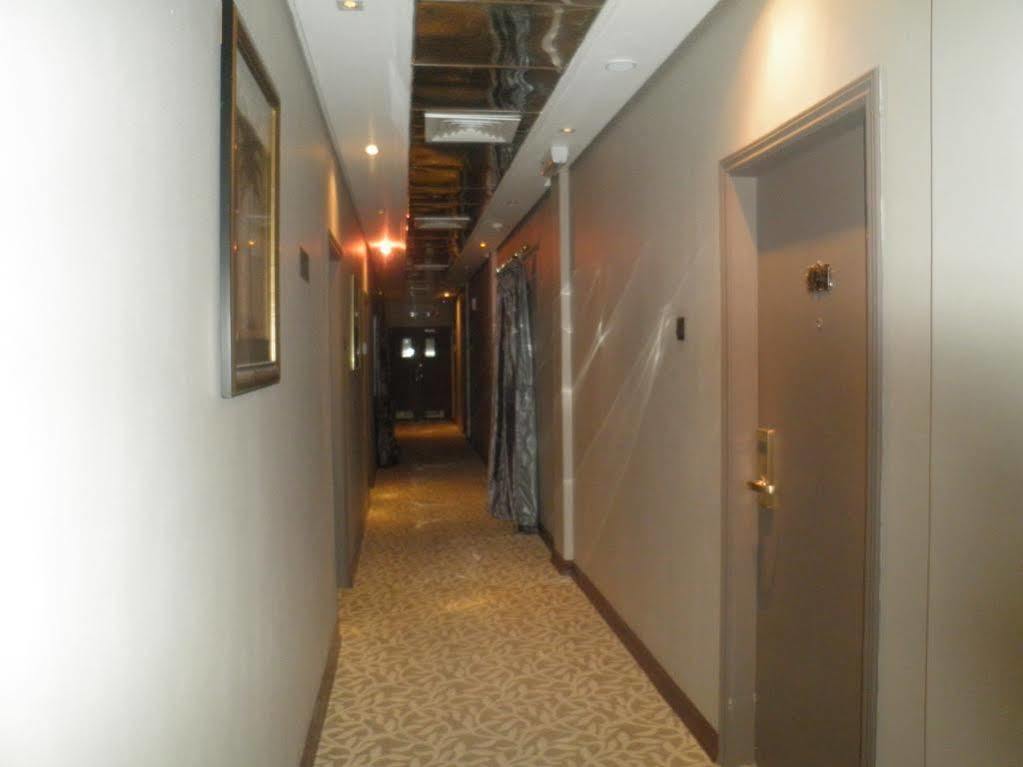Imperial Suites Hotel Manáma Kültér fotó