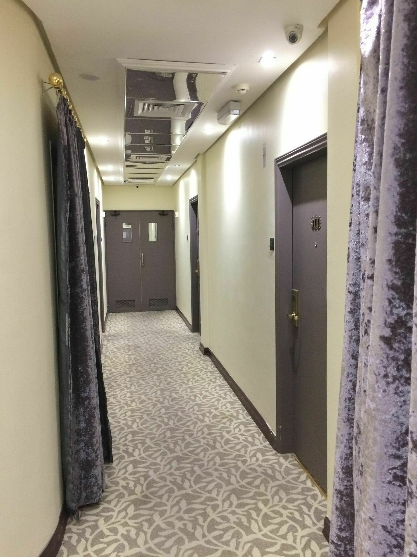Imperial Suites Hotel Manáma Kültér fotó