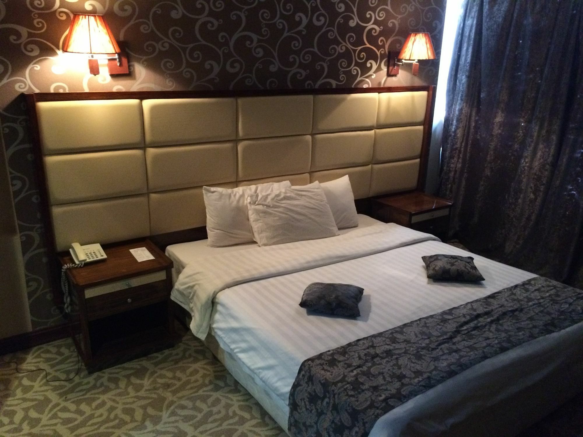 Imperial Suites Hotel Manáma Kültér fotó